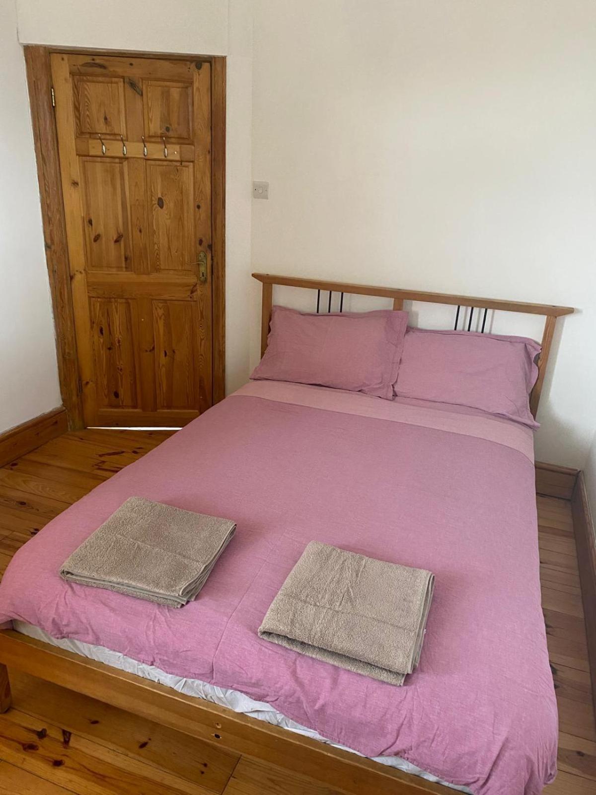 Lovely Rooms In West London Northolt  Exterior foto