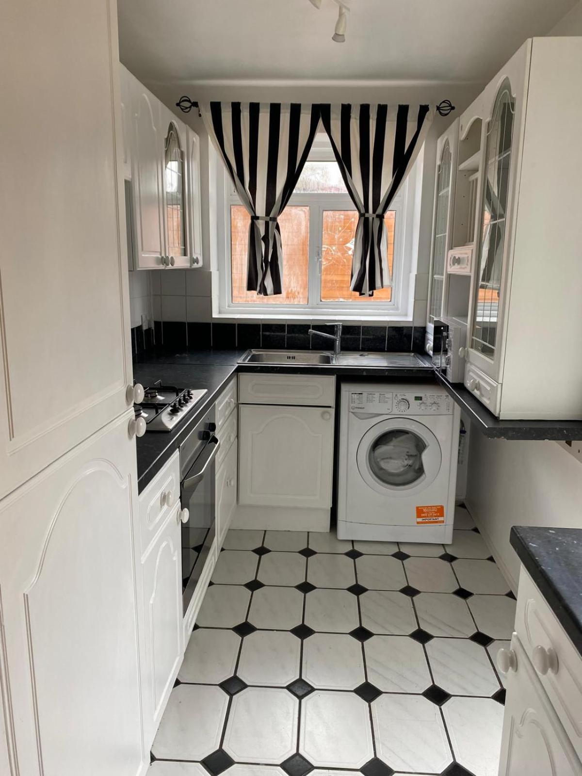 Lovely Rooms In West London Northolt  Exterior foto